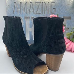 Toms Sz 8 Majorca Black Peep Toe Suede Booties